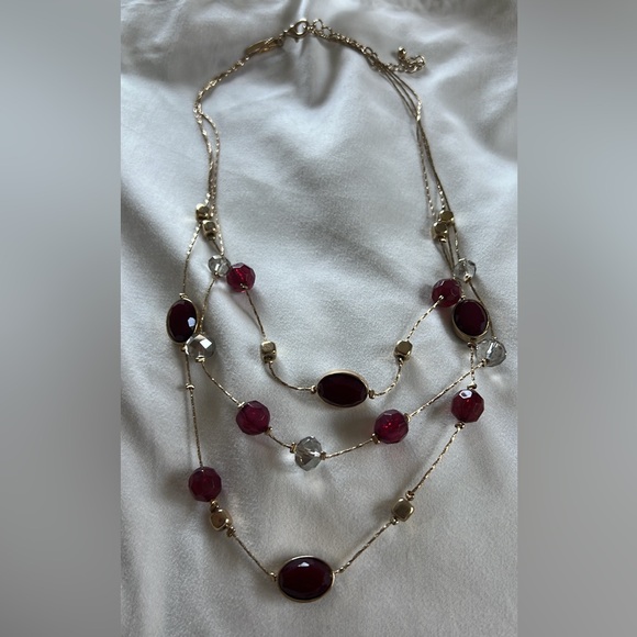 4 necklaces 10$ - Picture 4 of 6